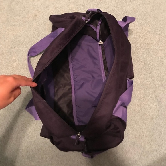 Nike Gym Bag - Picture 3 of 4